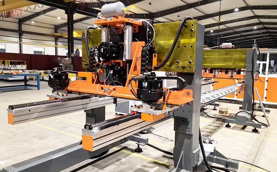 小型三次元机械手